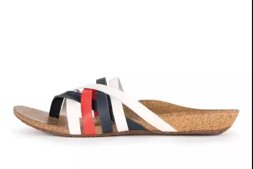 把環(huán)保軟木塞穿在腳上，也是很舒服的~