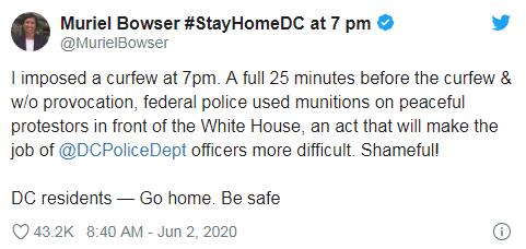 美警察向白宮外和平示威者射催淚瓦斯，市長(zhǎng)怒斥：可恥